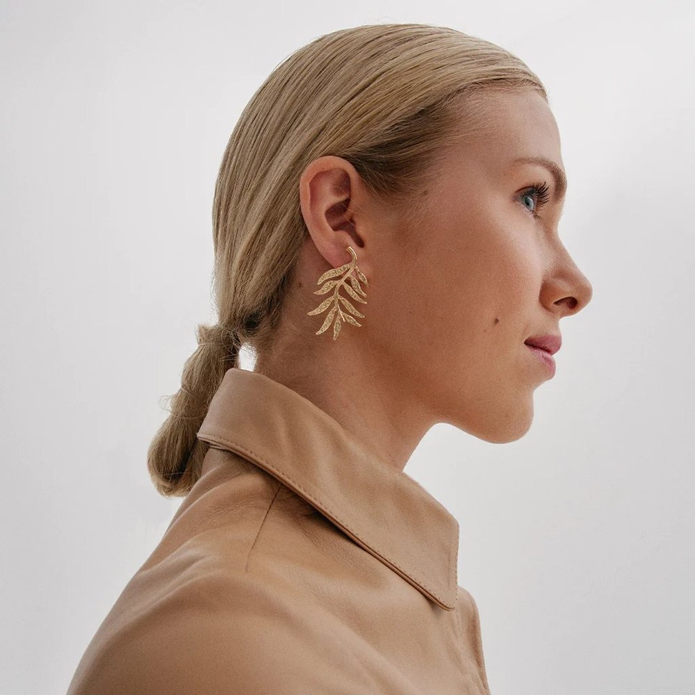 NEW Textured 18K Gold Plated Leaves Branch Statement Earrings - Picture 3 of 5